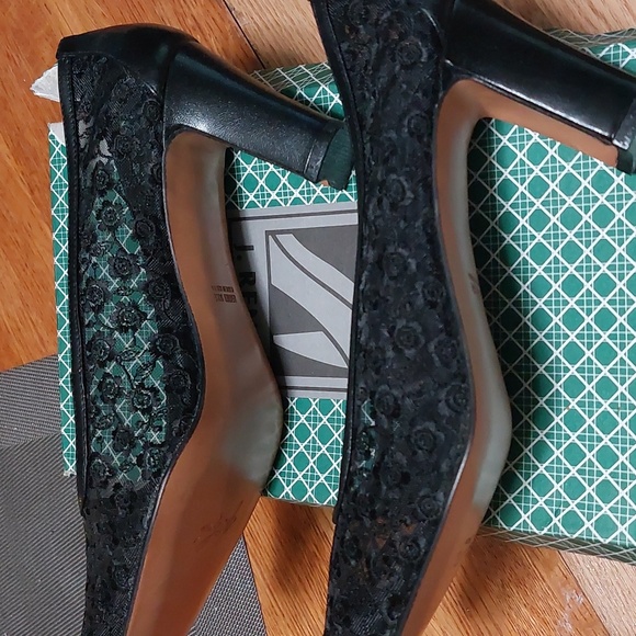 J. Renee Black EMB.Mesh Pandora Kidskin Heels - Picture 5 of 15